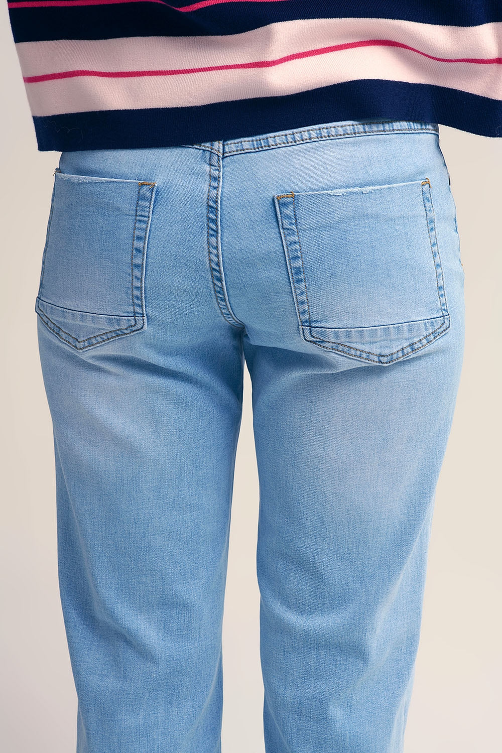 Straight Leg Light Wash Jeans - Premium variable from Tooksie - Just $79.90! Shop now at Tooksie