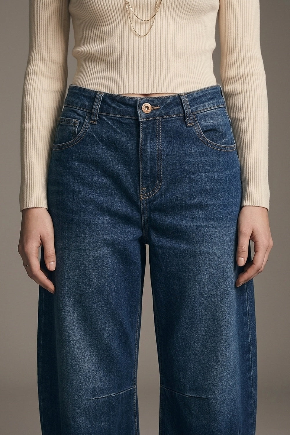 Barrel jeans with balloon-style knee seam detail