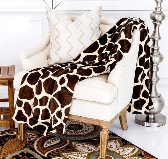 Giraffe Print Throw Blanket - Premium variable from Tooksie - Just $24.99! Shop now at Tooksie