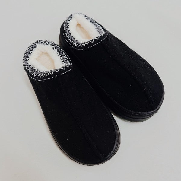Cozy Cloud Slippers - Premium variable from Tooksie - Just $29.99! Shop now at Tooksie